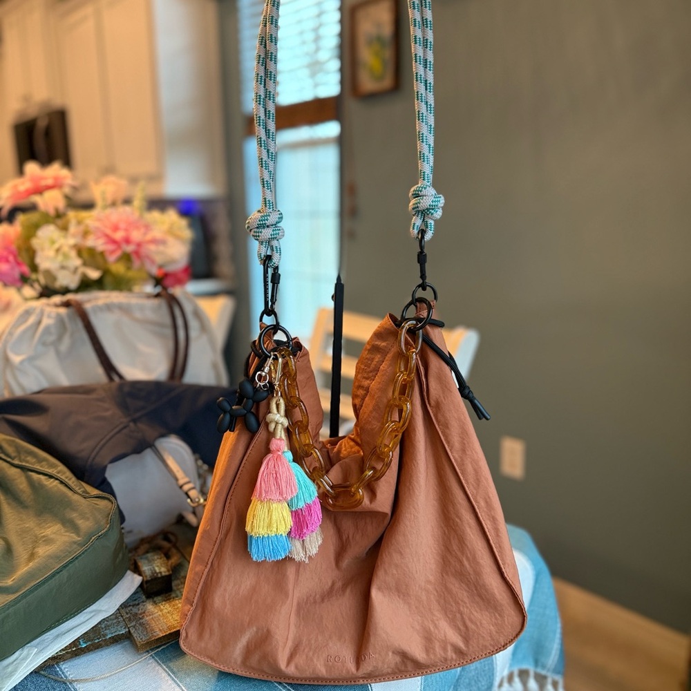 Rotunda The Saint Hobo - Pumpkin